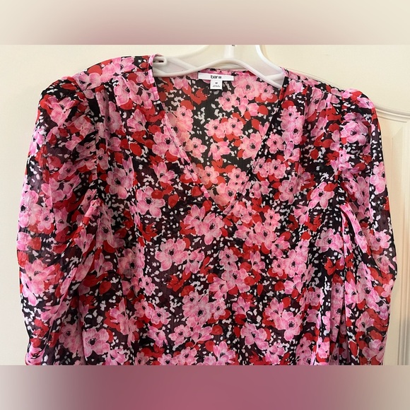 Bar III Floral Pink Semi Sheer Intricate Sleeve Detail Blouse Women’s Size Med - Picture 5 of 10